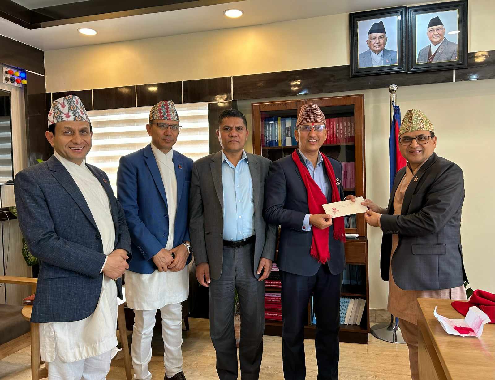 बुधबारदेखि  नेप्सेका सिइओ चापागाईंले जिम्मेवारी सम्हाल्दै